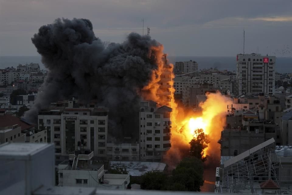 El conflicto escaló de forma sorpresiva en las últimas horas, algo que especialistas suponen, llevó meses de preparación a Hamas.