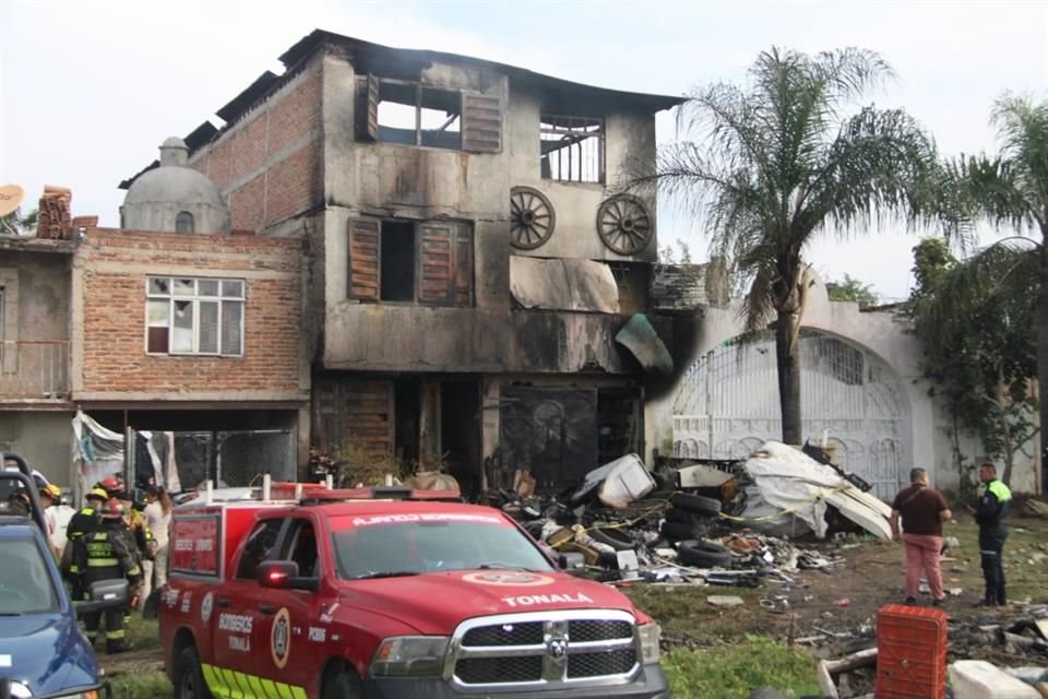 El incendio comenzó a las 5:00 horas, en la vivienda de la Calle Melquiades Preciado Patiño, cerca de la Carretera a Zapotlanejo y la Calle Juárez.