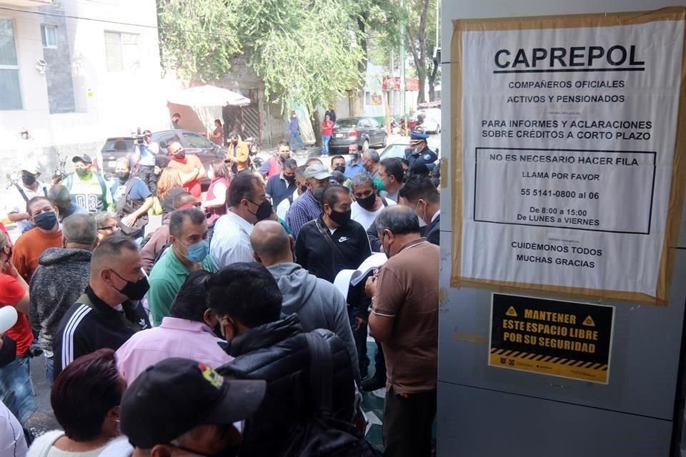 Afectados reclaman que los montos de préstamos los bajaron de 100 mil pesos a 40 mil.