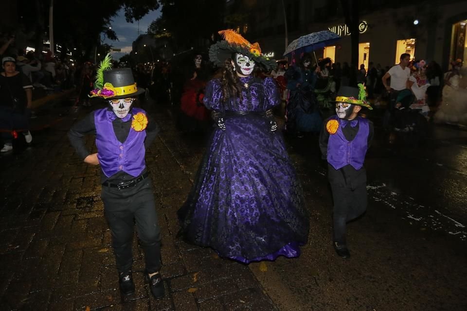 El desfile contará con un contingente para personas con discapacidad, otro para mamás con carriolas, también desfilarán personas con sus autos clásico.