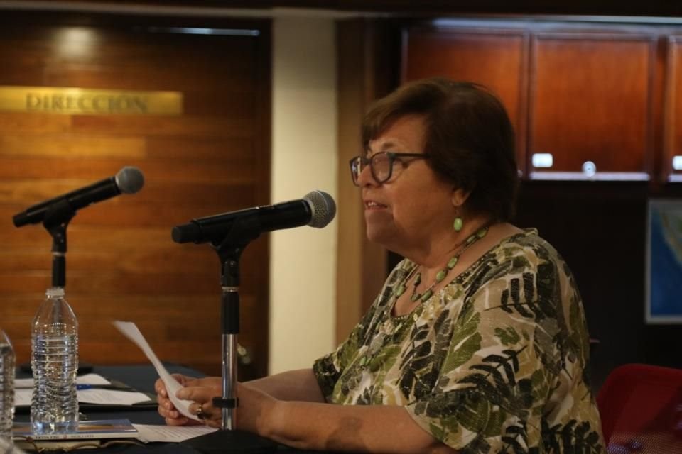 La poeta Elsa Cross, con cinco décadas de trayectoria, fue reconocida hoy en la jornada inaugural el Segundo Coloquio de Escritoras.