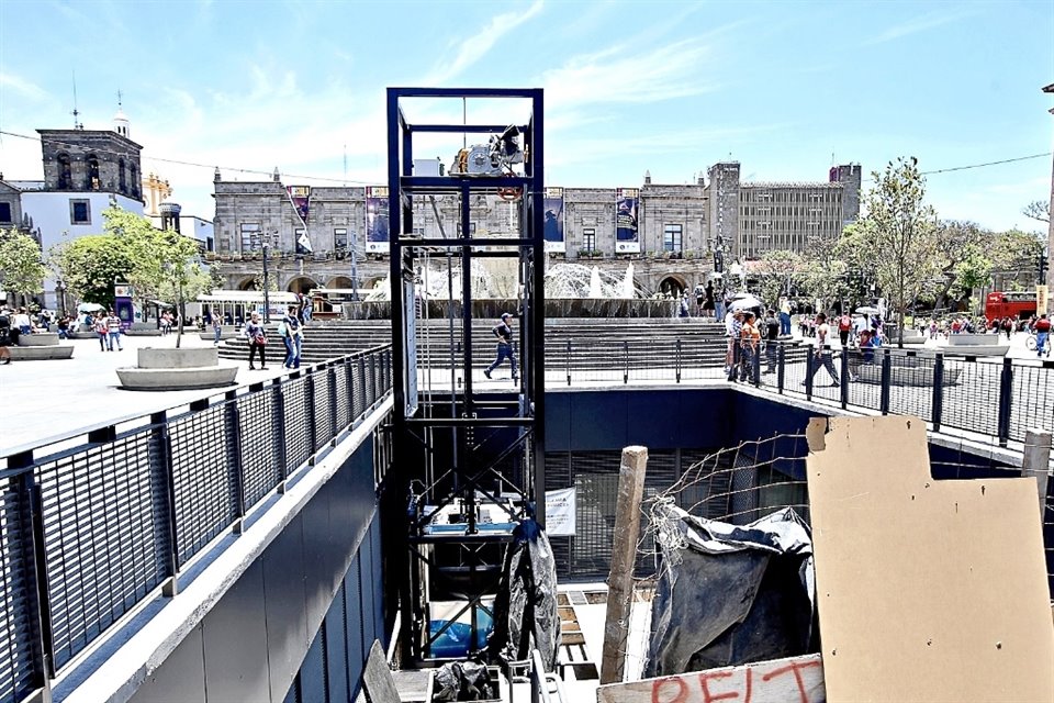 Hace unos meses se realizaban trabajos en el acceso a este espacio comercial. 
