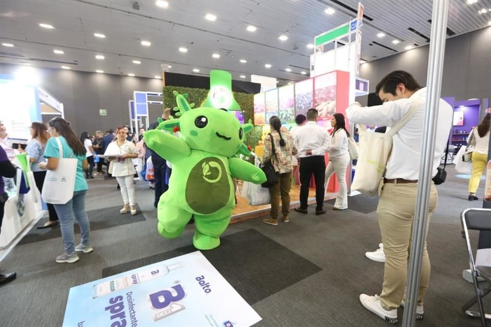 Arranca la primera edición de Expo Farmacias y Cuidado Personal, que entre su agenda tiene la lucha contra medicamento falso.