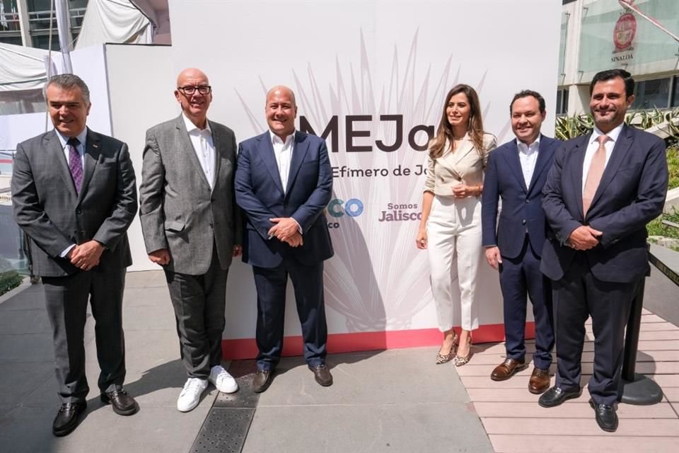 Enrique Alfaro, Dante Delgado, Clemente Castañeda y Verónica Delgadillo, participaron en la inauguración del Museo Efímero de Jalisco al Senado de la República.