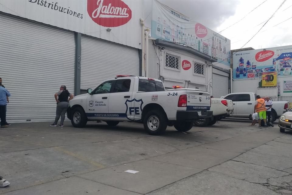 Una mujer de 18 años murió prensada en un montacargas, mientras trabajaba en una bodega de material de curación y cuidado personal, en Guadalajara.