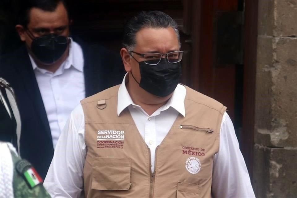 El coordinador de programas del Bienestar del Gobierno federal, Gabriel García, anunció que dejará su cargo para volver al Senado.