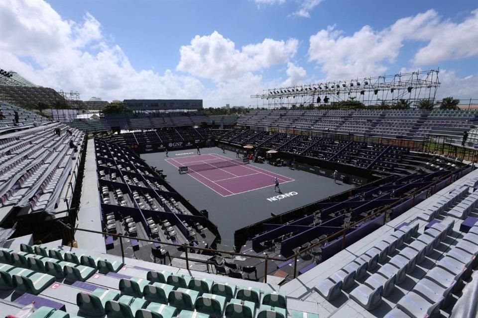 El Estadio Paradisus, donde a partir de mañana se disputarán las GNP Seguros WTA Finals Cancún, está listo.