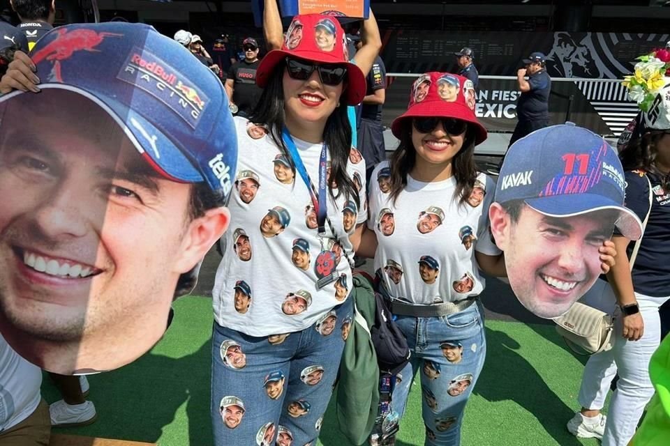 El rostro de Checo Pérez aparece en todos lados, incluso en la ropa de los asistentes.