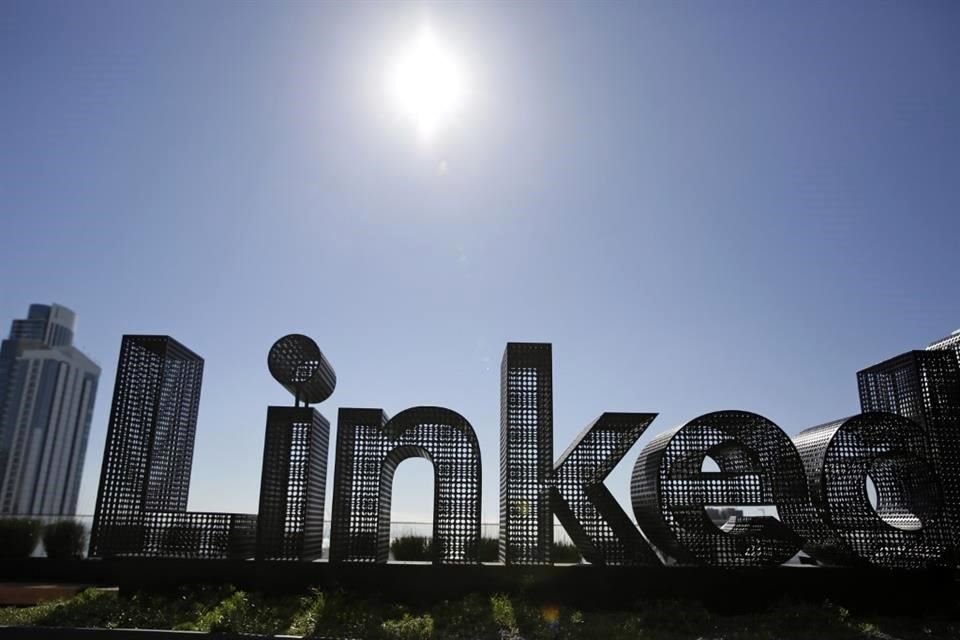 Según LinkedIn, cerca del 80 por ciento de los nuevos miembros proceden de fuera de Estados Unidos.