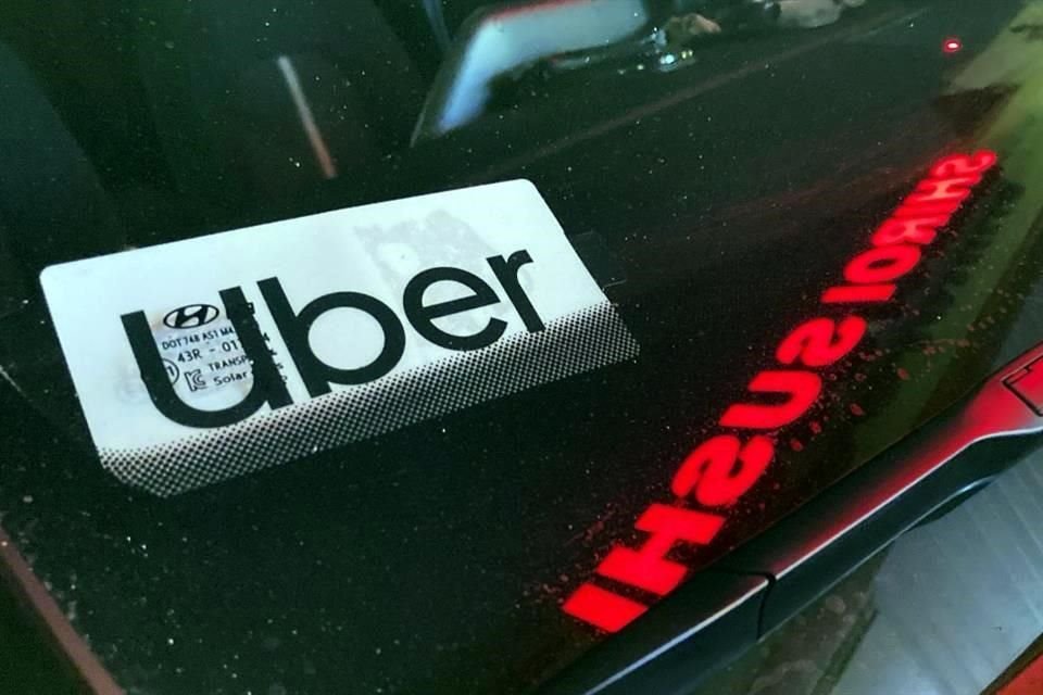 Uber explicó que se puede viajar desde y hacia el aeropuerto con la aplicación sin restricción alguna.