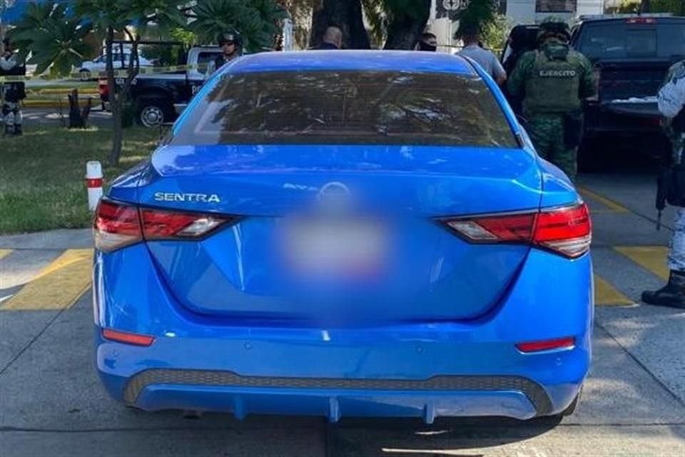 Cerca de un millón de pesos en la droga crystal fueron decomisados de la cajuela de un auto, en la Colonia Chapalita.