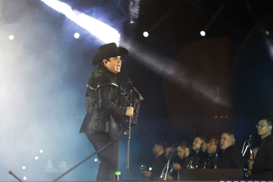 Alfredo Olivas vendió dos fechas en el Estadio 3 de Marzo, la segunda esta noche.