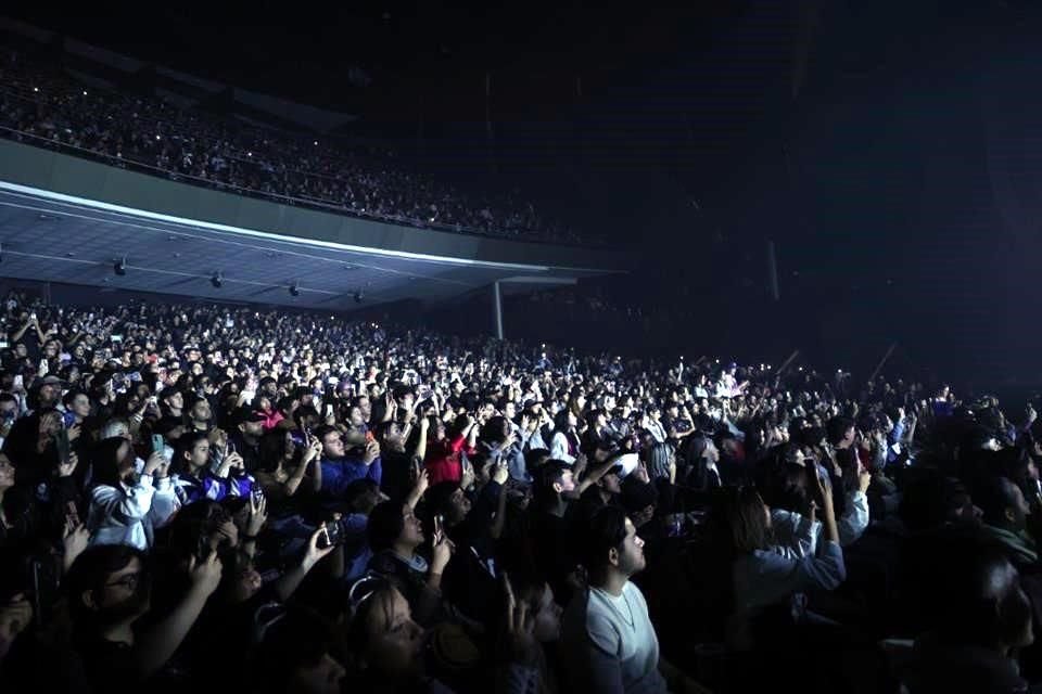 La joven cantante argentina fue la sensación anoche en su espectáculo realizado en Showcenter Complex.