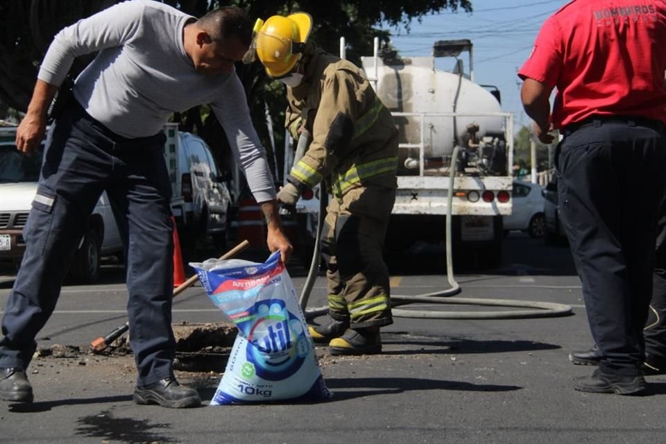 Protección Civil y Bomberos de Zapopan informó que terminaron las labores de limpieza a raíz del olor a ajo percibido desde el lunes.