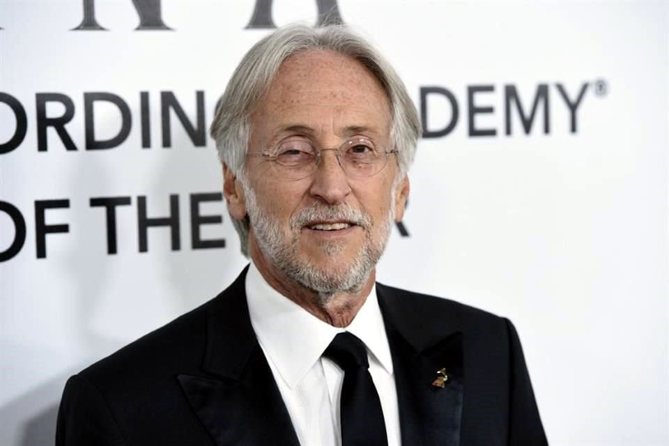 El ex director de los Grammy,  Neil Portnow fue acusado de  drogar y agredir sexualmente a una mujer.