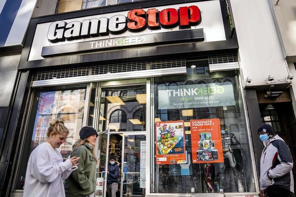 GameStop ha ganado más de 900 por ciento en lo que va del año en la bolsa.