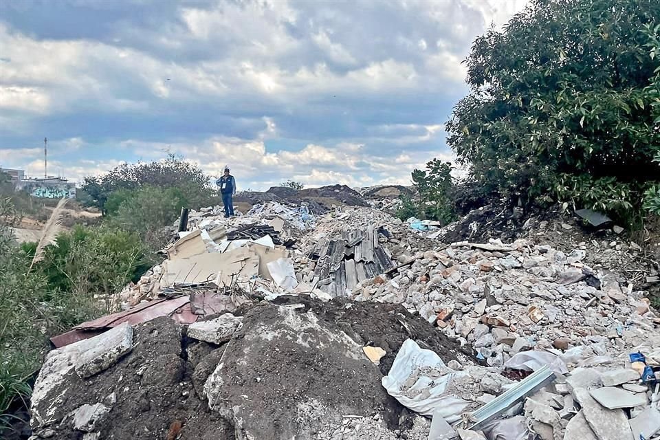 El Ayuntamiento de Naucalpan ha cerrado cinco tiraderos clandestinos de cascajo.