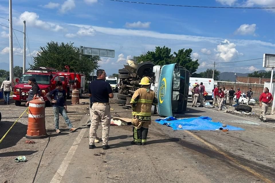 Hay alumnos de UdeG entre heridos por choque en San Gabriel