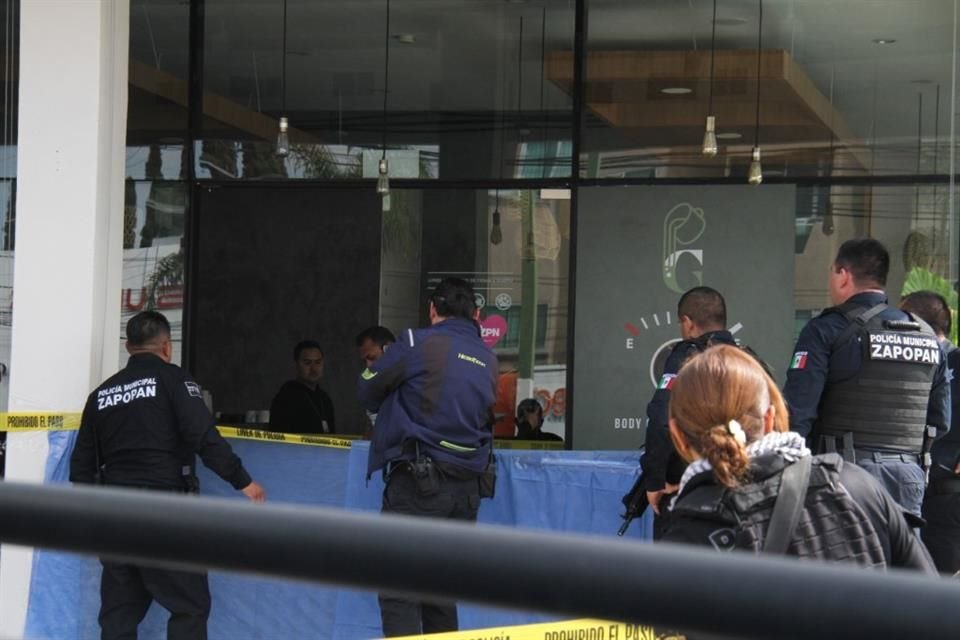 Carlos Manuel Flores Amezcua fue asesinado en noviembre de 2023 cuando se encontraba en un café.