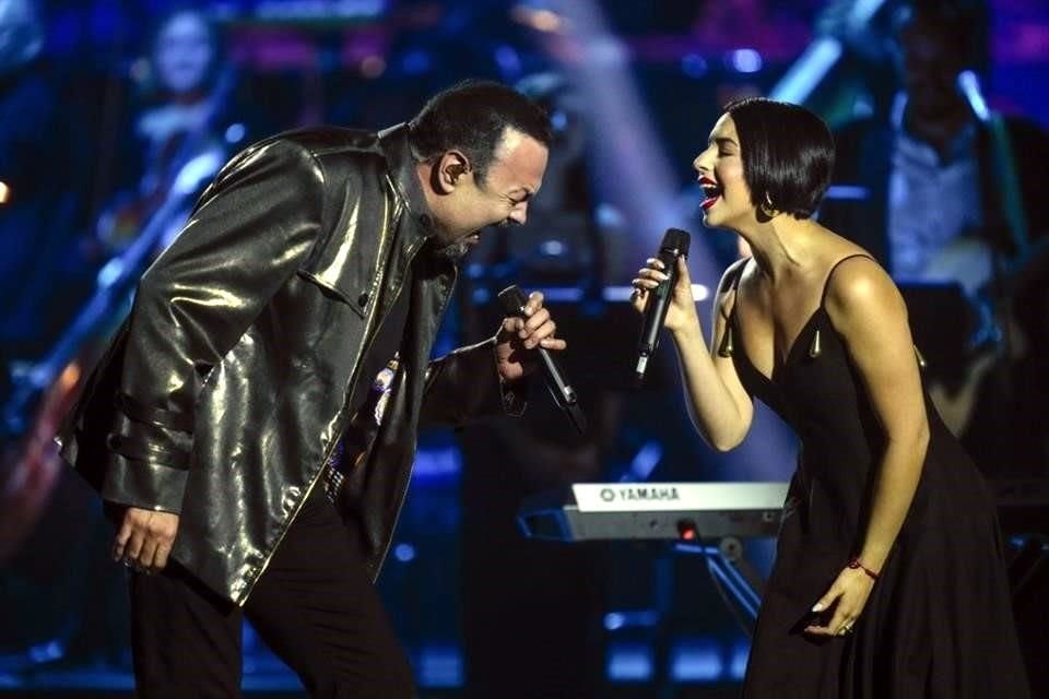 Pepe Aguilar y su hija Angela Aguilar demostraron que su dinastía tiene talento de sobra.