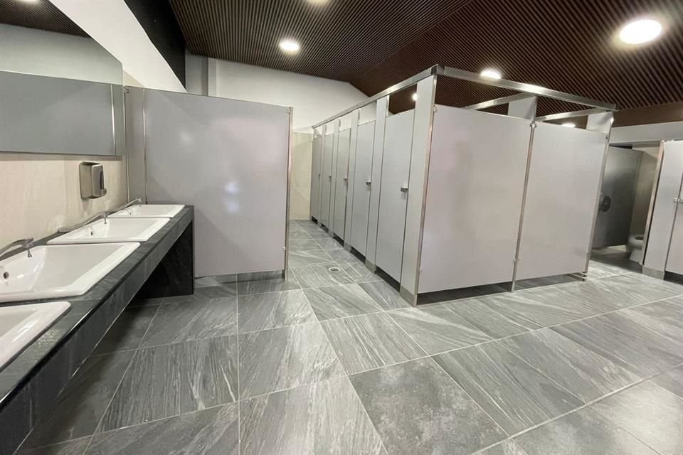 El Estadio Jalisco presenta algunas remodelaciones al interior de sus instalaciones, específicamente en los sanitarios para damas.