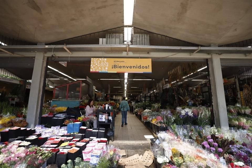 Termina Ayuntamiento de Guadalajara obras de remodelación del Mercado Mezquitán, también conocido como Mercado de Las Flores.