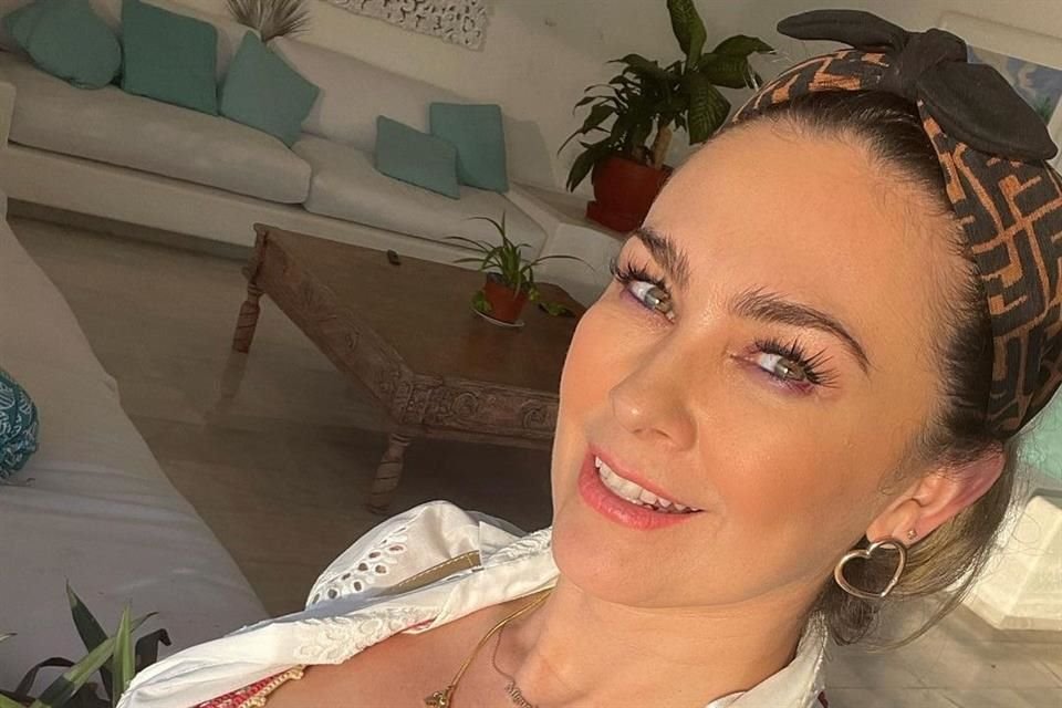 Aracely Arámbula dio a entender que el intérprete de 'La Incondicional' no cumplía con su responsabilidad como padre, pues sería deudor, y que no había mostrado interés por sus retoños.