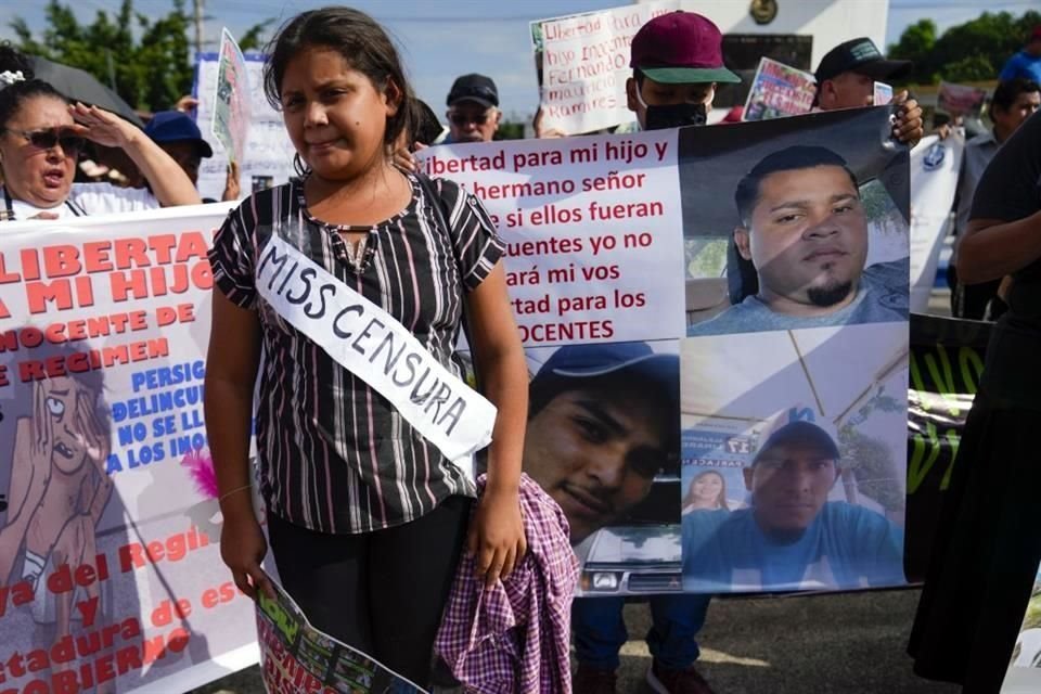 Las protestas se dan alrededor de los espacios en los que han tenido eventos los concursantes.