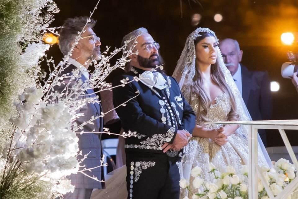 Boda civil de Vicente Jr. y Mariana González.