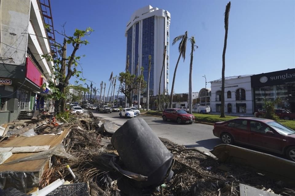 Estos recursos se destinaron para despensas y la reconstrucción de escuelas y viviendas en las zonas afectadas de Guerrero.