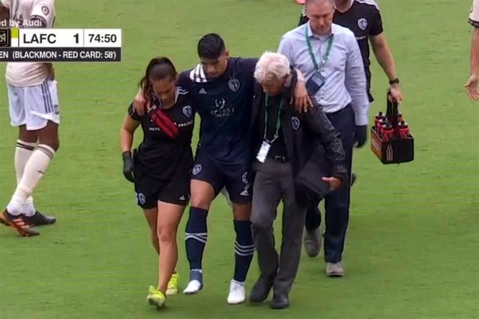Así salió Pulido del campo de juego.