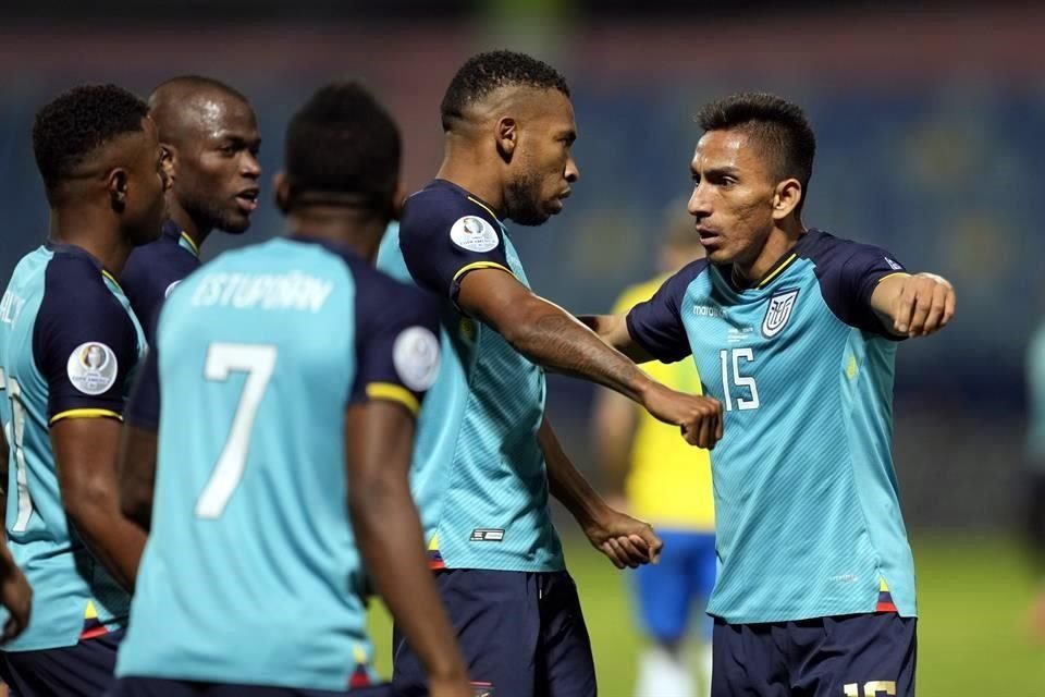 Ángel Mena, del León, marcó para el empate.