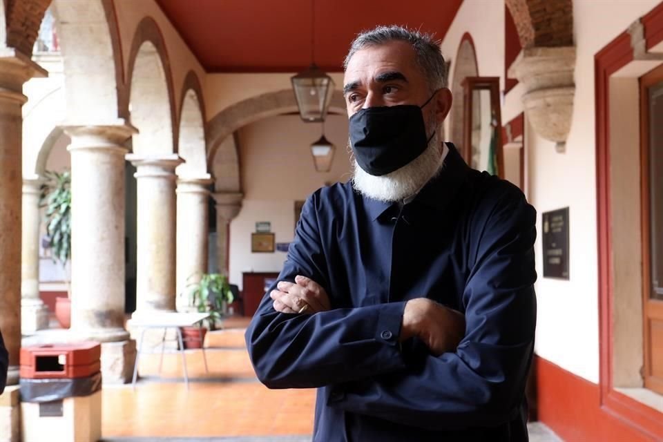 El diputado Salvador Caro pidió licencia definitiva de su cargo para enfocarse en su agenda como próximo legislador federal plurinominal.