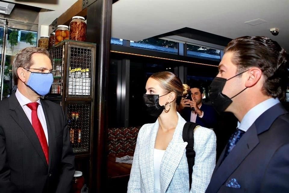 Tras un almuerzo con el Embajador Esteban Moctezuma, García señaló que acordaron que la sede diplomática en Washington tendrá actividades para promover al Estado con inversores estadounidenses.