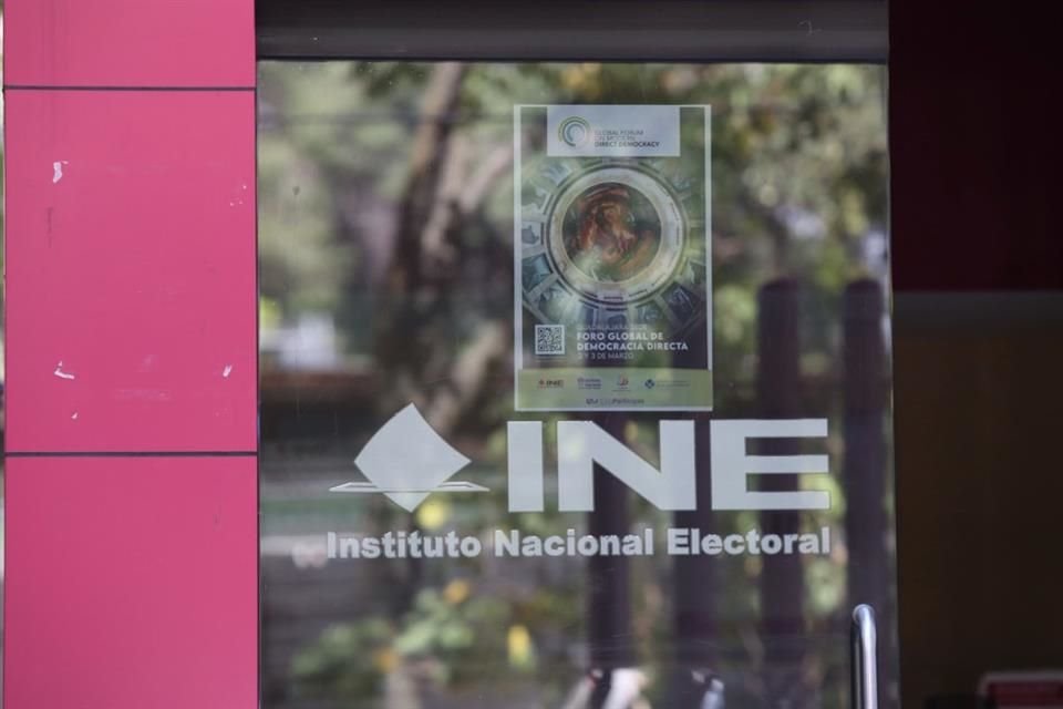 Para incentivar la participación de los jóvenes en las elecciones del 2024, el INE dará prioridad en trámites a  universitarios en Jalisco.