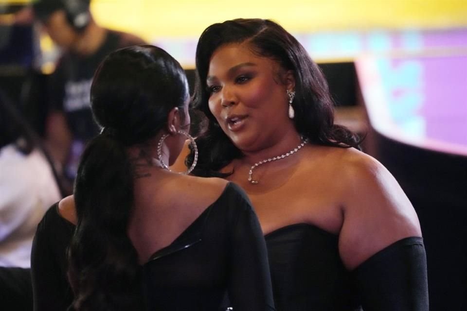 Lizzo ha negado las acusaciones, argumentando que podrían ser resultado de su forma estricta de trabajar.