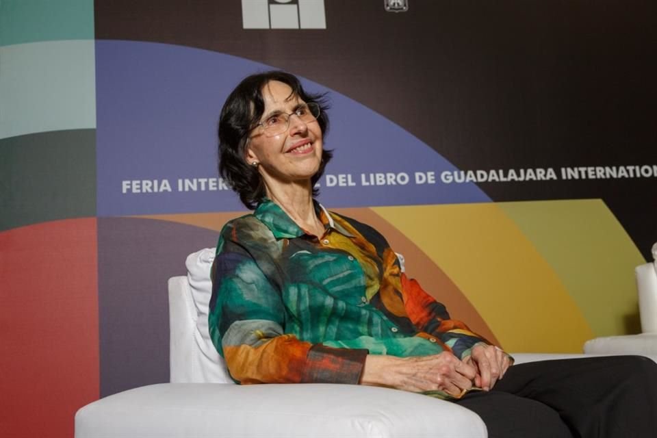 Coral Bracho, escritora de Poesía Reunida, durante la FIL 2023.