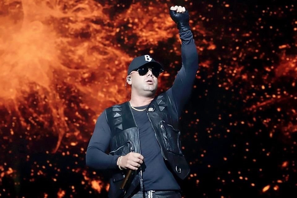 El show de Wisin y Yandel brilló con la imponente producción que los acompañó durante el Flow Fest.