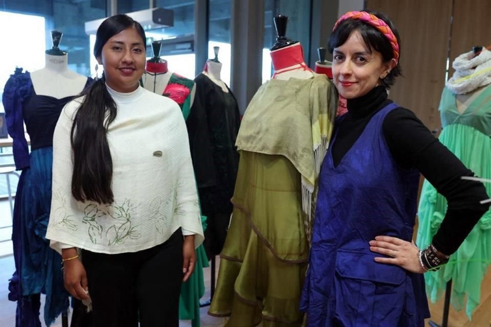 Anyi Ballesteros y Laura Laurens llevaron su colección a París.