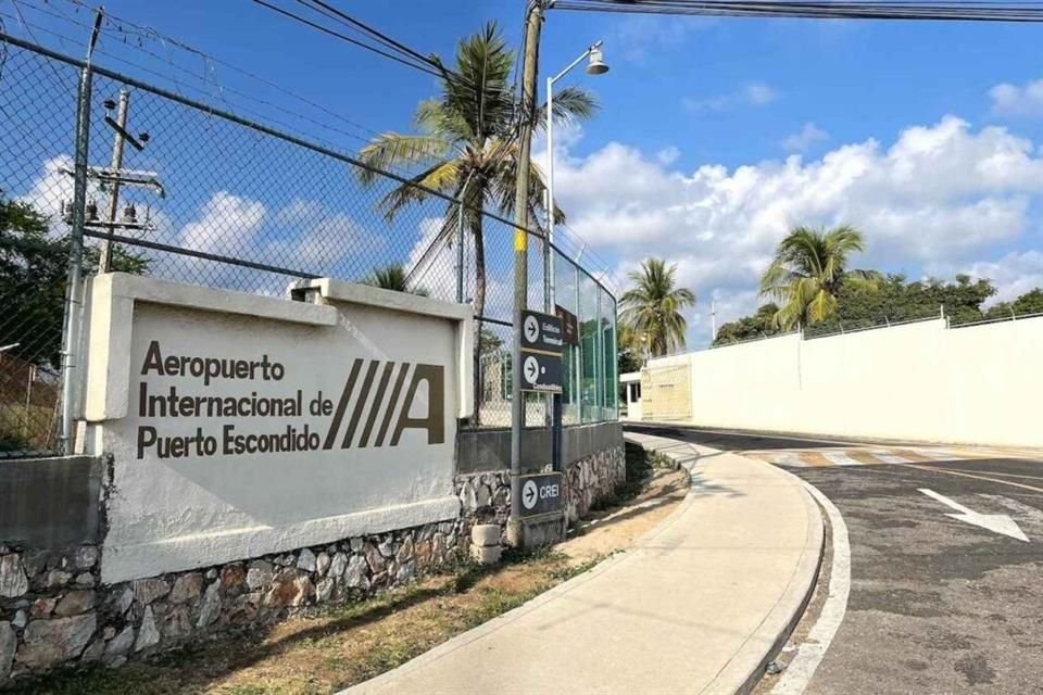 La terminal aérea de Puerto Escondido será operada por Sedena.