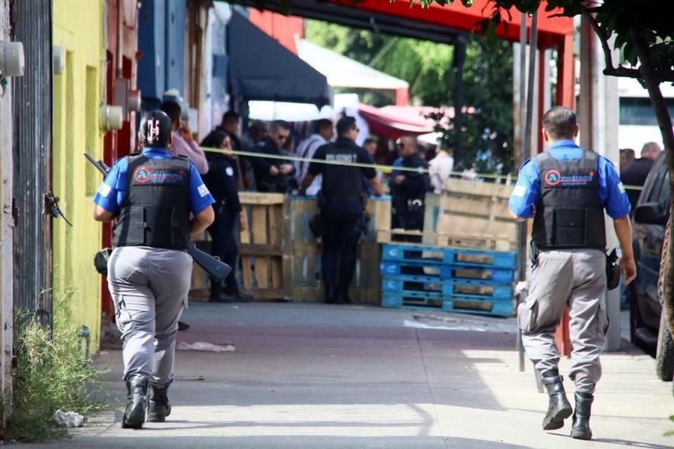 Este martes, criminales mataron a dos guardias y hurtaron 1.4 millones de pesos en la Colonia Libertad.