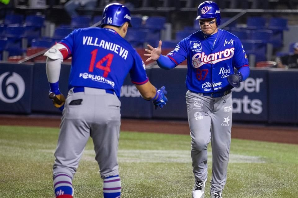 Los Charros vinieron de atrás y con tres carreras en la novena entrada vencieron 8-6 a los Sultanes en Monterrey.