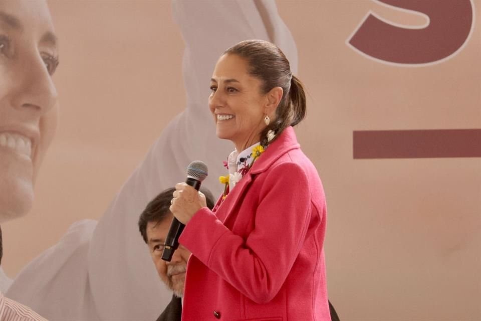 Claudia Sheinbaum participó en un acto en Acahualco, en el Edomex.