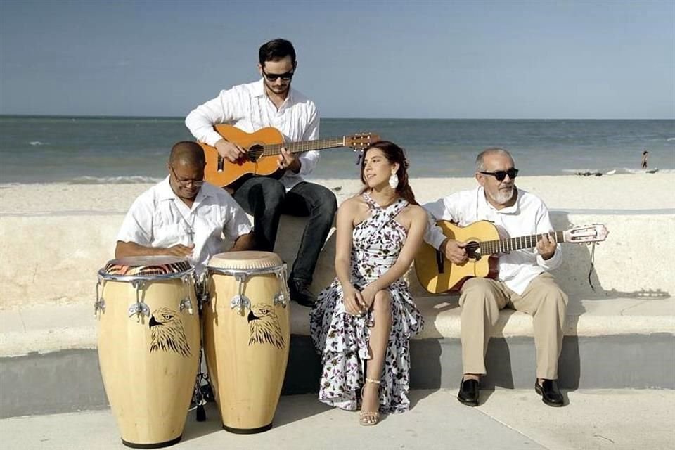 De acuerdo con el expediente presentado ante la UNESCO, el primer bolero documentado es 'Tristeza', compuesto en 1883 por el cubano Pepe Sánchez, en Santiago de Cuba.