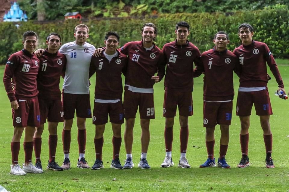 El cuadro celeste se encuentra en Avándaro.