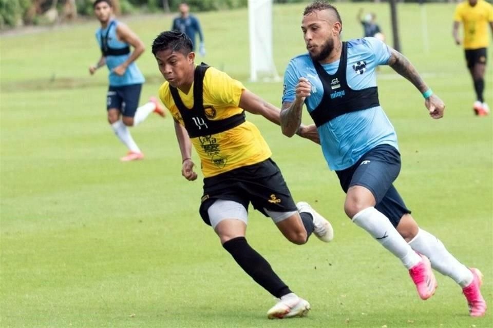 El colombiano portó el número 10 en su playera ante los Venados de Mérida.