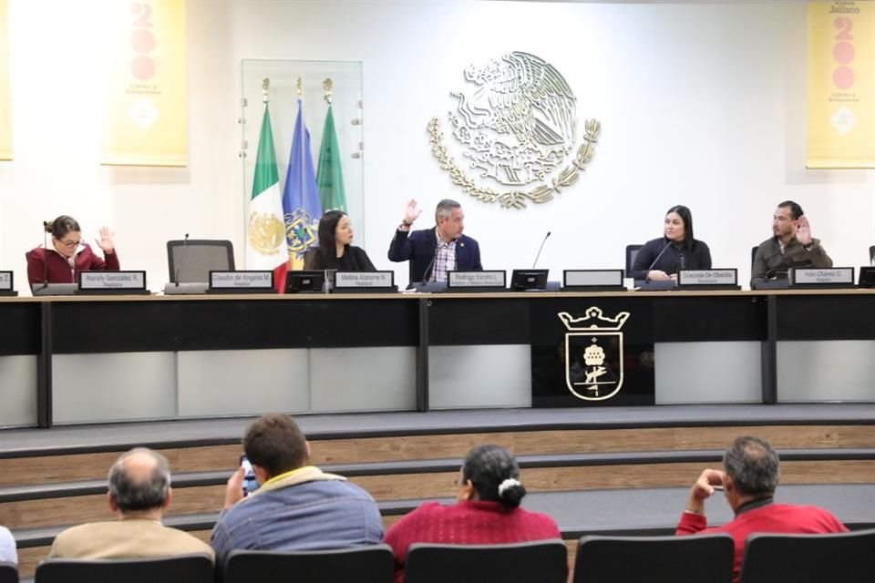 Rodrigo Escoto Leal presidió la sesión de Ayuntamiento donde se aprobó el presupuesto de egresos 2024 para Zapopan.