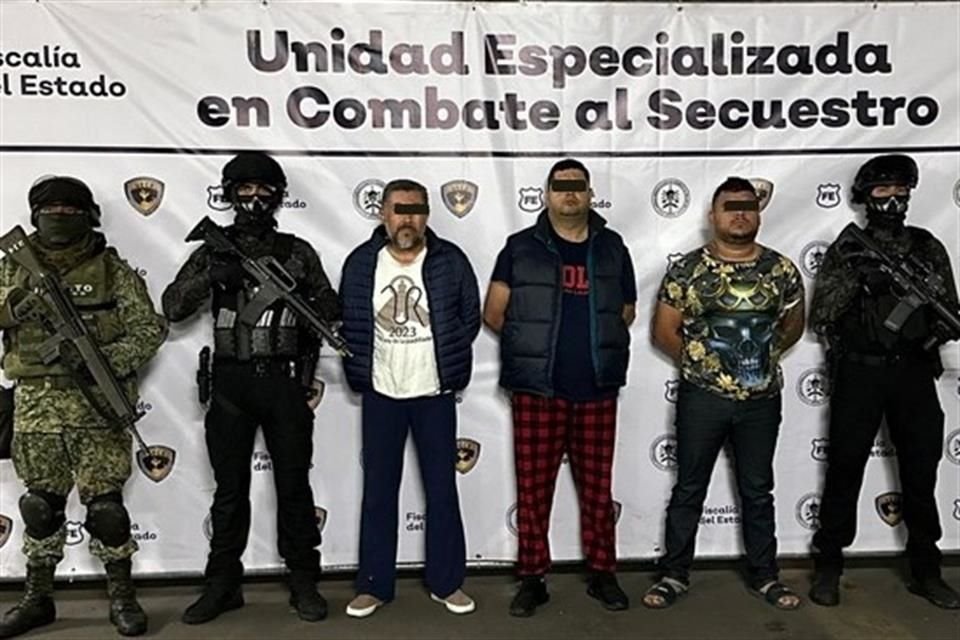 Una célula delictiva que presuntamente secuestró a un empresario de Zacoalco, a quien mantuvo escondido en el AMG fue enviada a prisión.