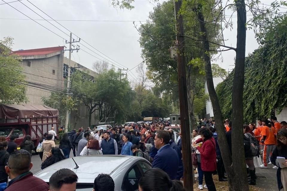 Desalojo de inmuebles en la Colonia Guadalupe Inn, en la Alcaldía Álvaro Obregón.