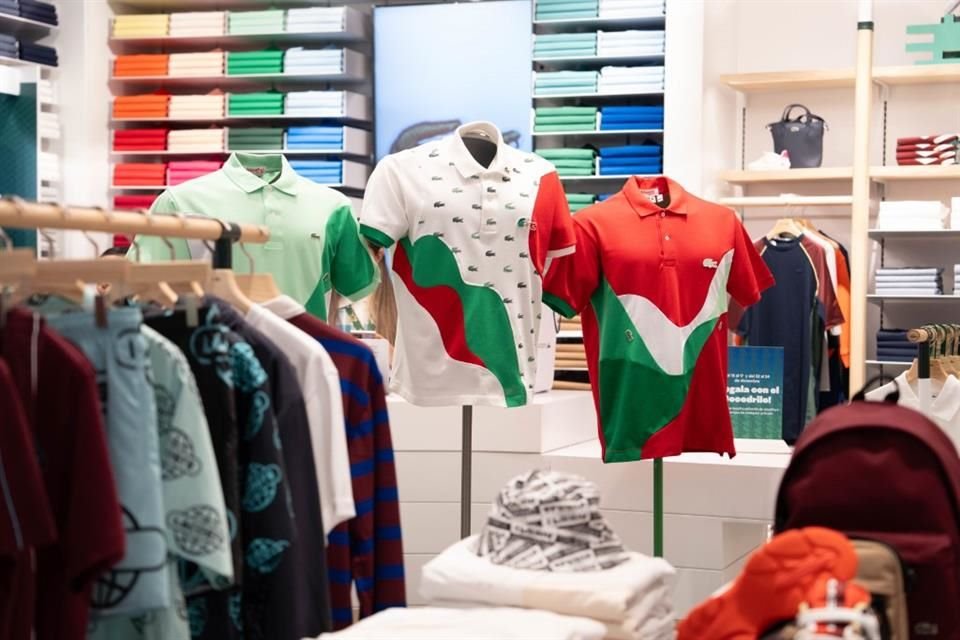 En conmemoración de sus 90 años de trayectoria, Lacoste reabrió su icónica boutique en el centro comercial Antara.